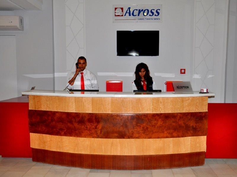 Across & 4* Fès